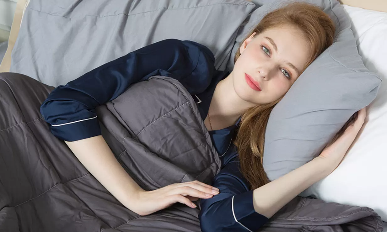 Brushed Soft Microfiber Two-Toned Weighted Blanket