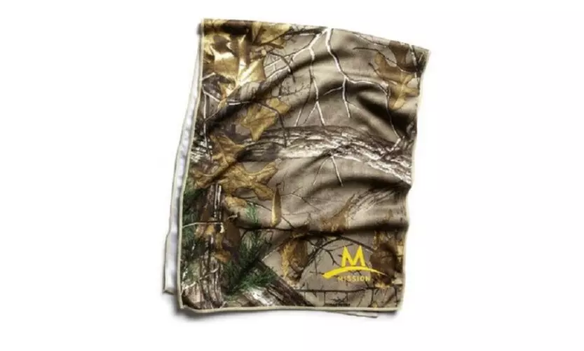 MISSION ENDURACOOL Large Microfiber Cooling Towel -12"x33", Mossy Oak Color, NEW - Second Medium