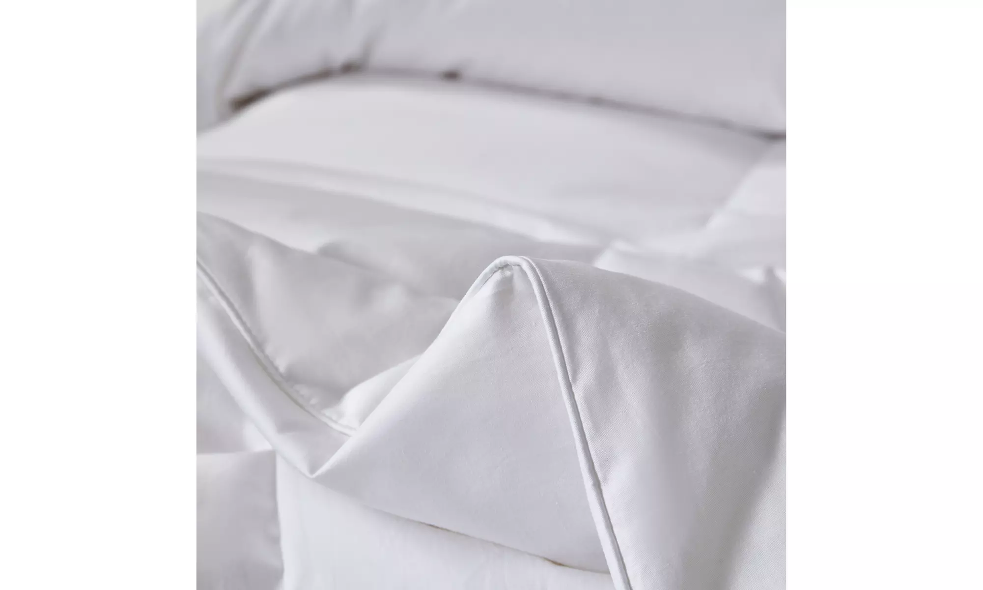 Martha Stewart 300tc Sateen Cotton Light Warmth Down Comforter