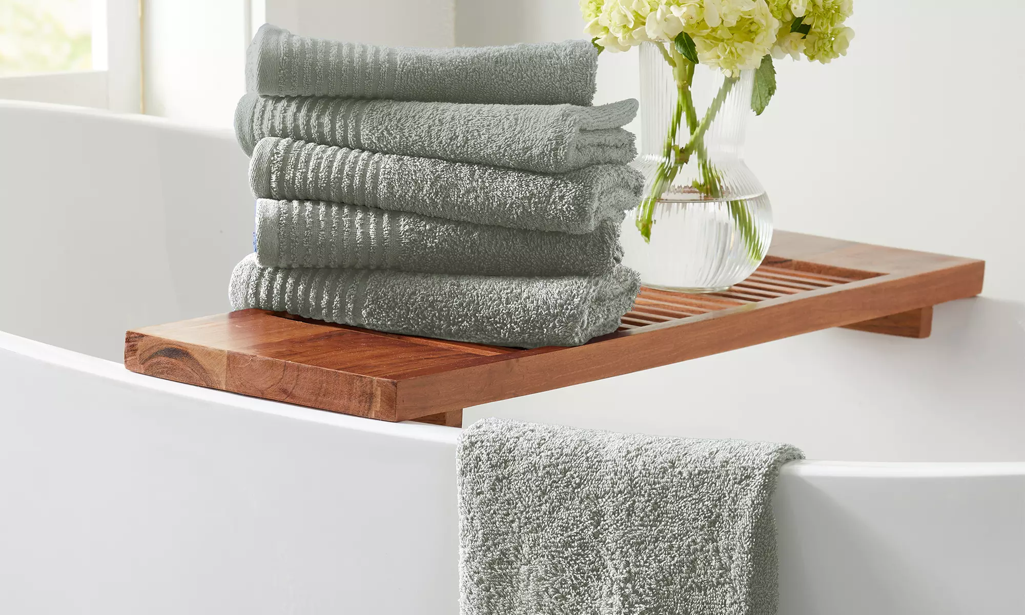 FreshFolds Featherspun Cotton Soft Bath Towel Collection