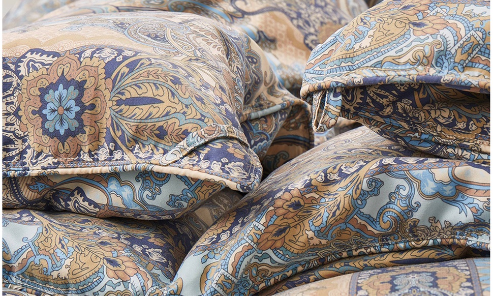 Ultra Soft Extra Warmth Paisley Floral Goose Down Feather Comforter