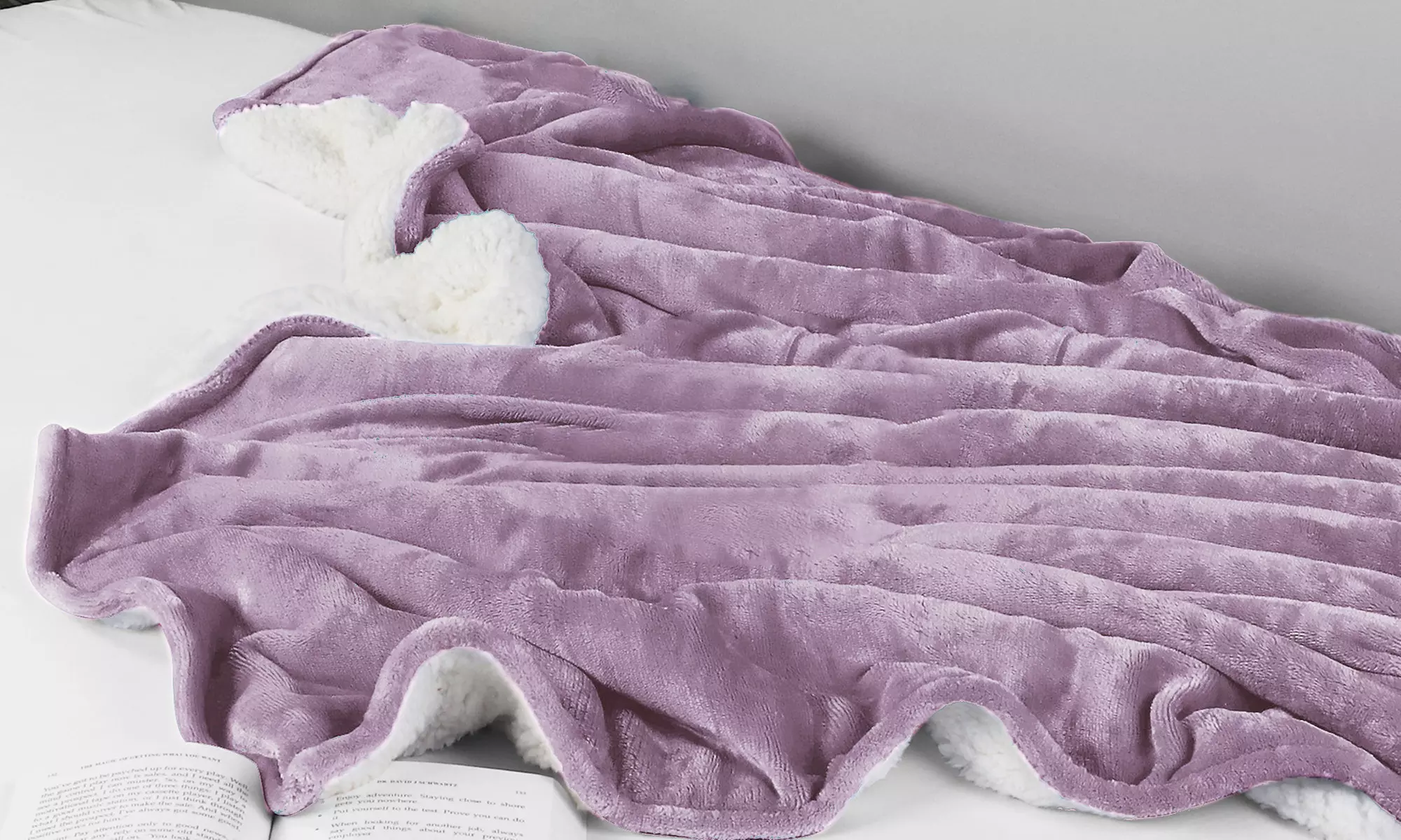 Ultra-Soft Velvet Plush Reversible Sherpa Blanket
