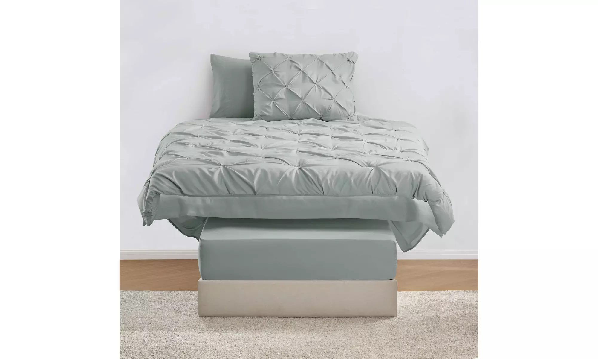 Nestl 5-7Pc Pinch Pleat  Bed in a Bag Set