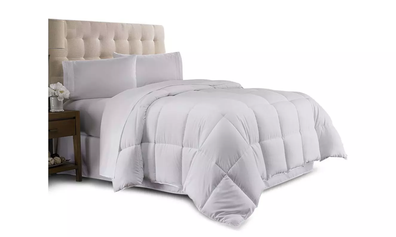 Hanna Kay Luxurious Queen Comforter Down Alternative Duvet Cover  - Primary Image