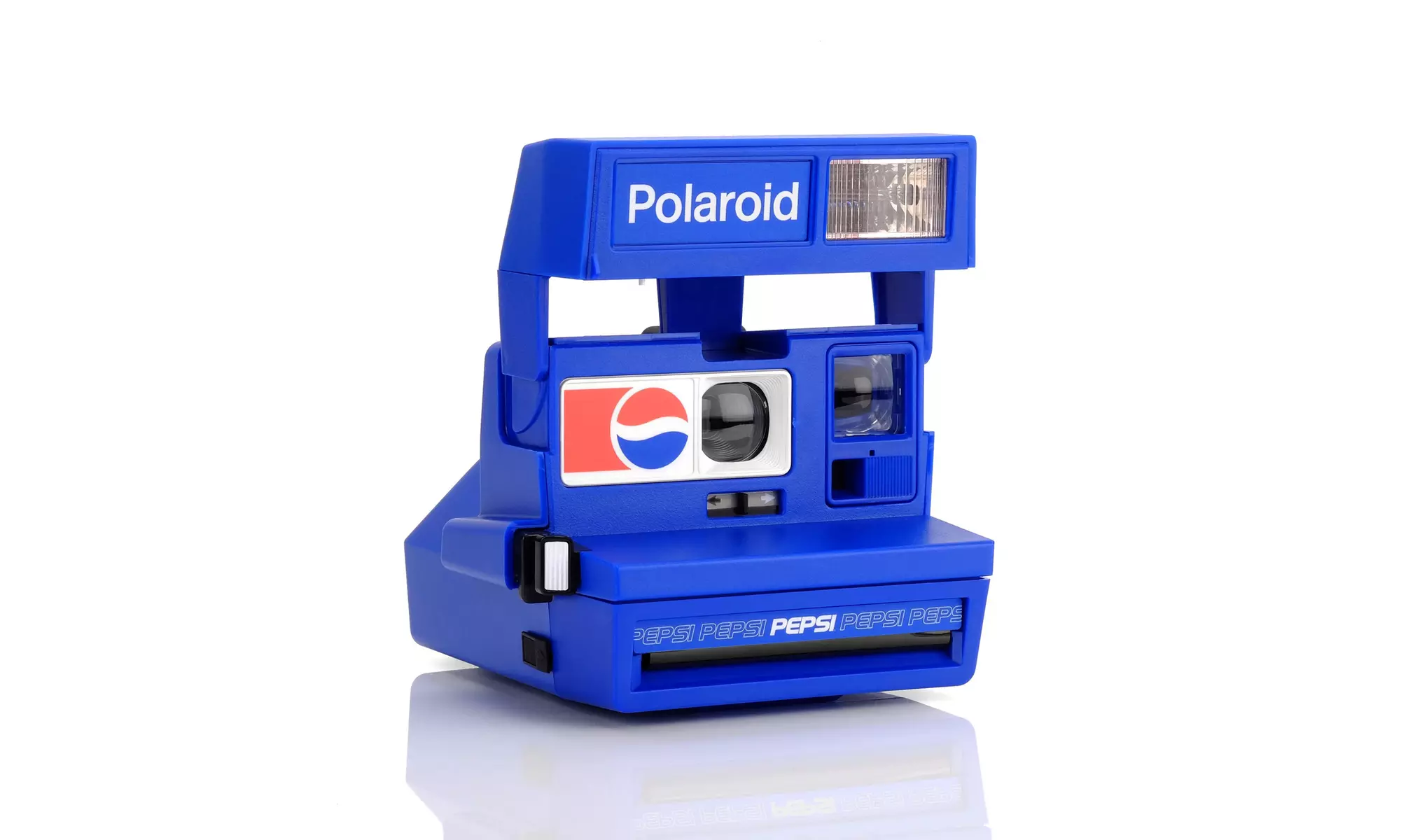 Polaroid 600 Instant Camera -(Pepsi Special Edition) - Primary Image