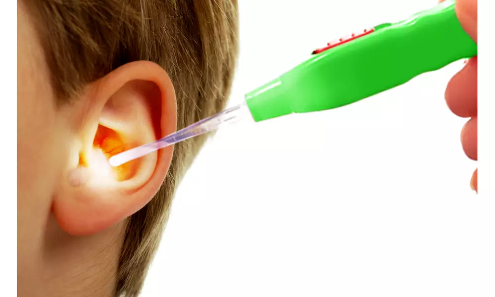 LED Ear Wax Remover Kit - Safe and Convenient Flashlight Earpick - 4 Piece - Primary Image