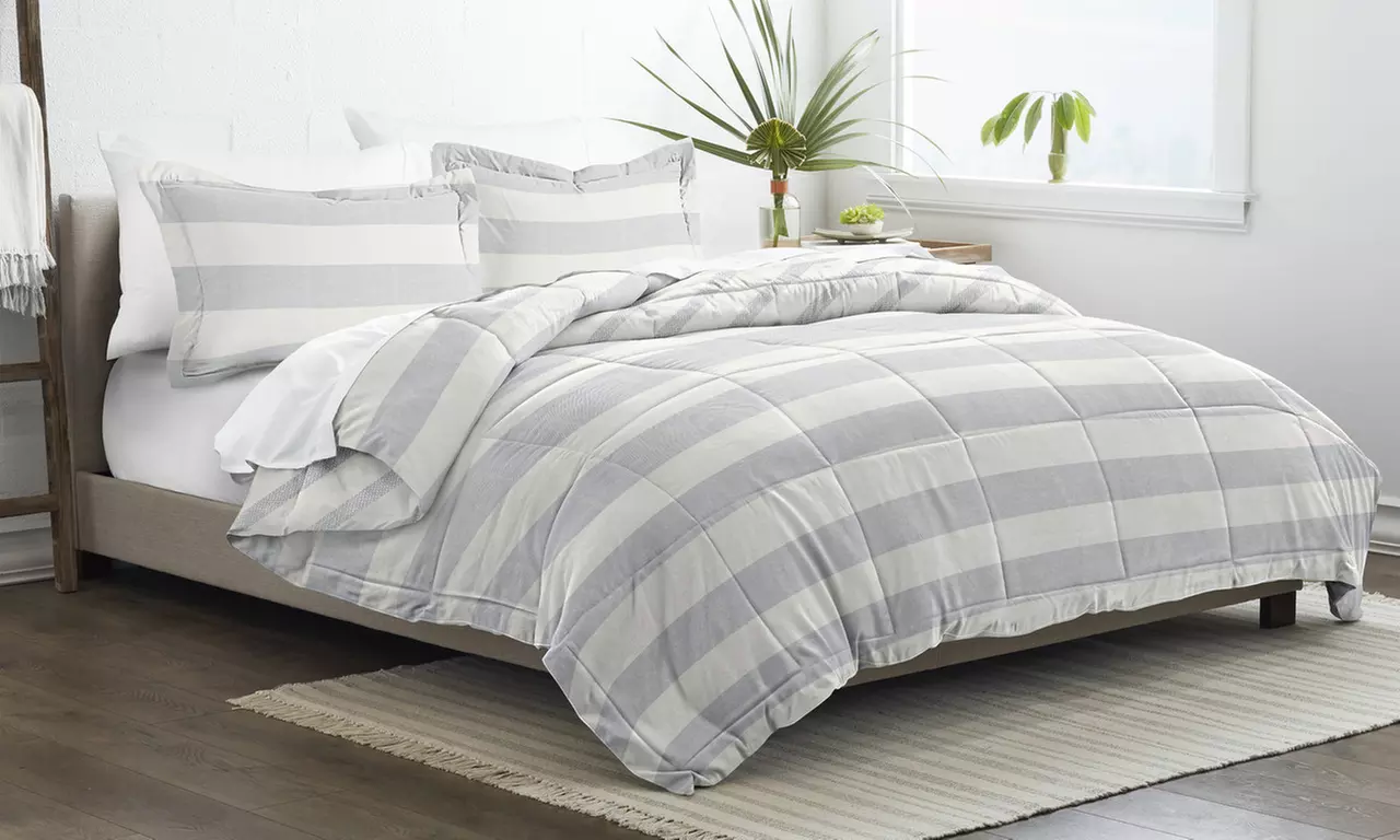Home Collection Down Alternative Farmhouse Reversible Comforter Set