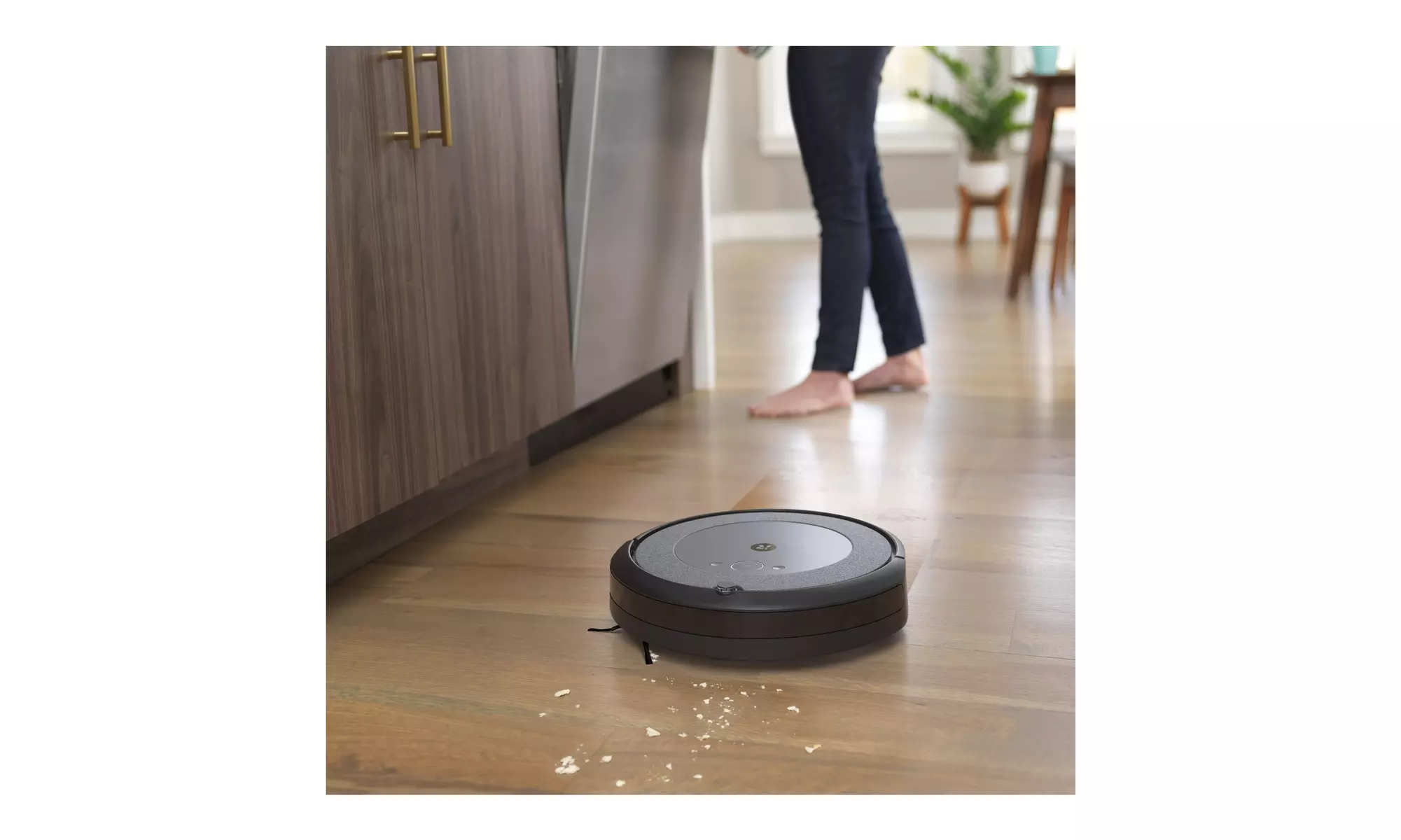 iRobot Roomba Combo i5 Robot Vacuum and Mop with Dirt Detect Technology - Second Medium