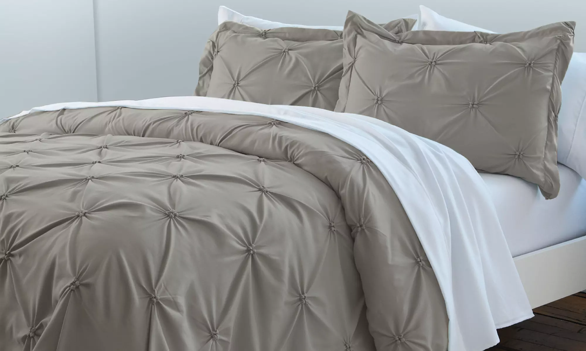 3 Piece Premium Pinch Pleated Soft Duvet Cover Set