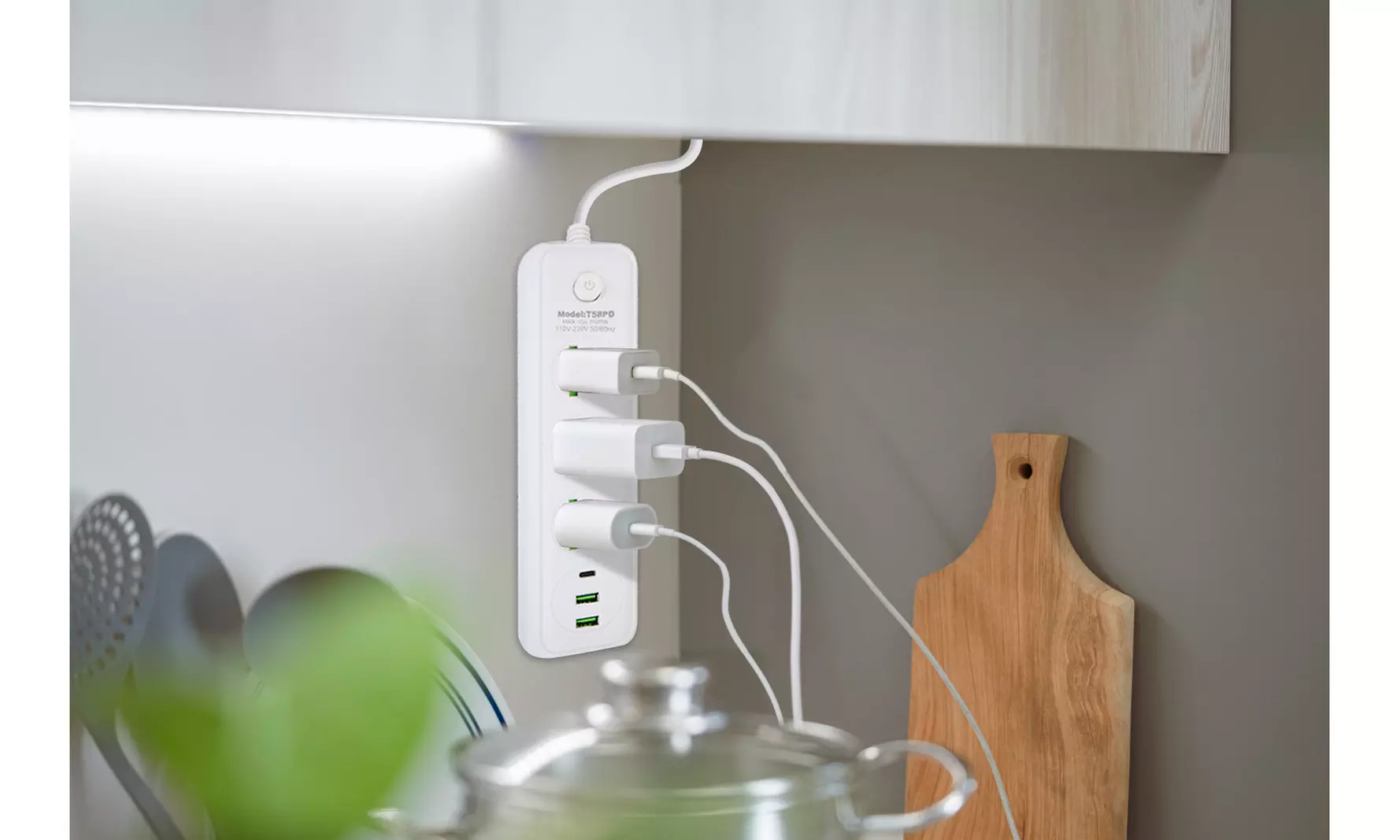 iMounTEK 2500W Power Strip with AC Outlets and USB A/C Ports (Multi-Options)