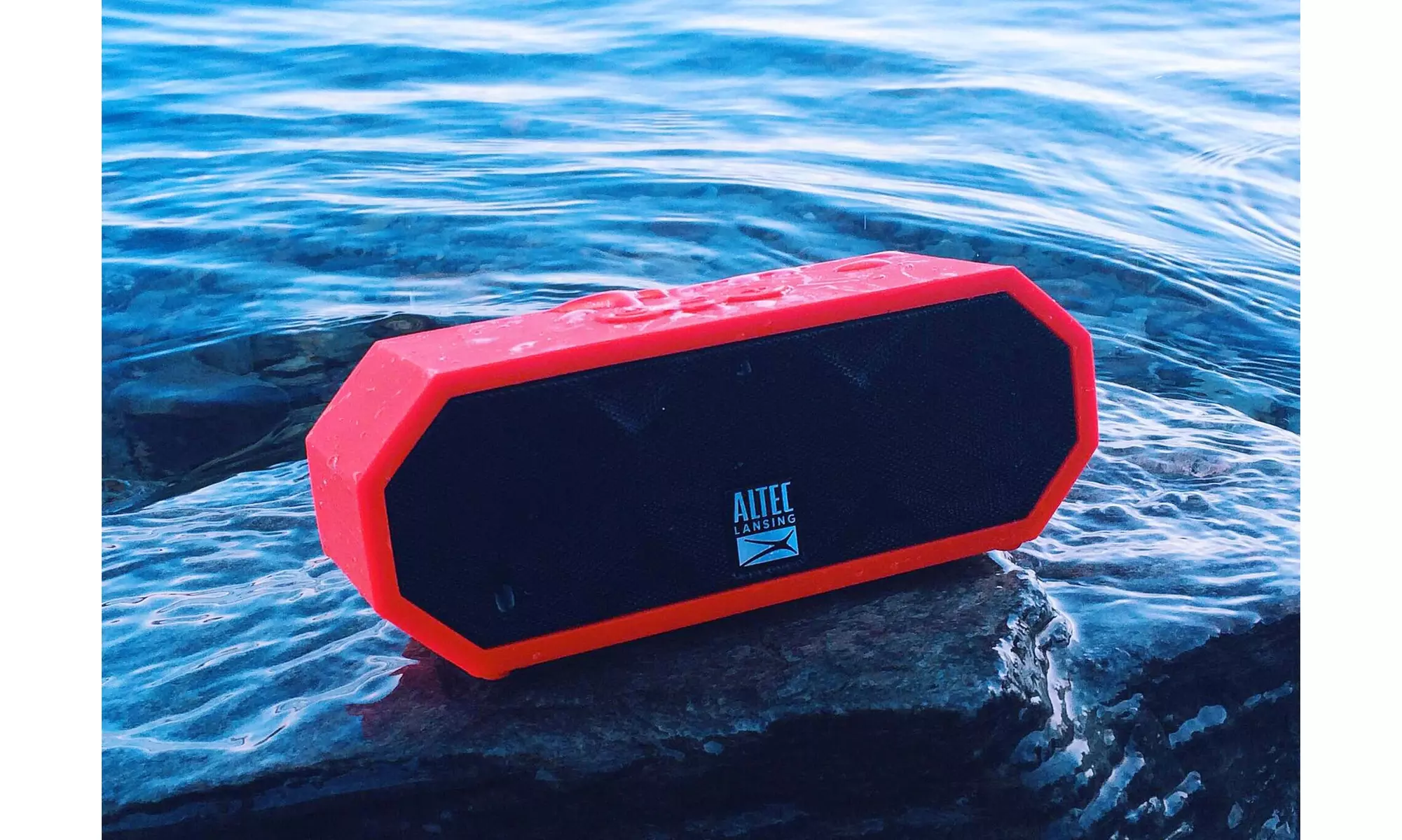 Altec Lansing IMW457 Jacket H2O Wireless Waterproof Bluetooth Speaker - Primary Image