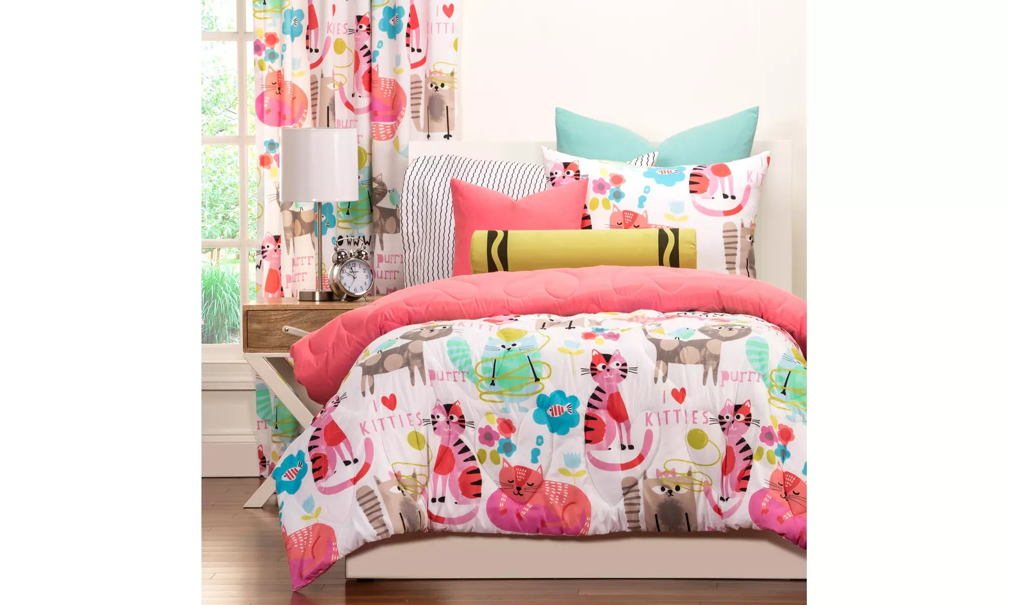 Crayola Purrty CatFull/Queen Comforter Set, Full/Queen - Primary Image