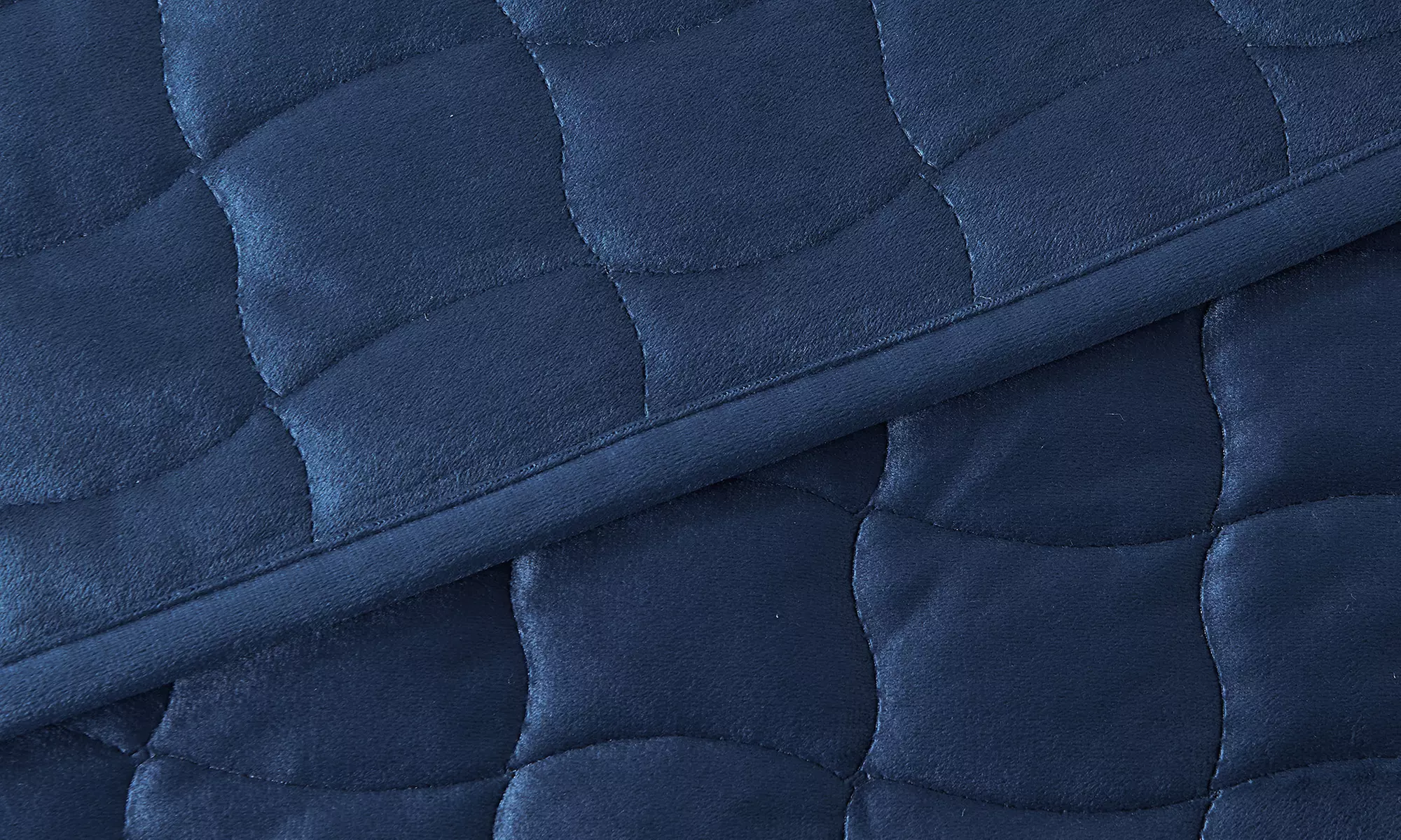 FreshFolds Luxury Velvet Stitched Quilt Set