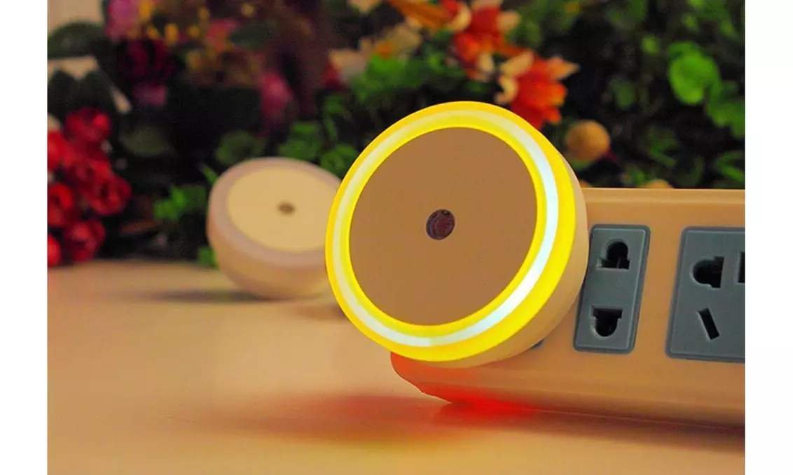 4-8 PCS Auto LED Light Induction Sensor Control Bedside Night Light In Wall Lamp