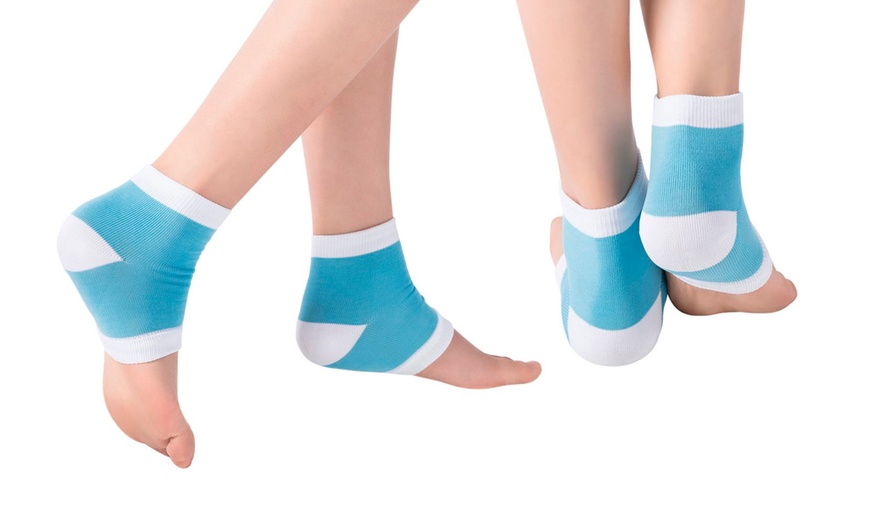 Image 1: Comfortable Foot Care Moisturising Gel Heel Socks Cracked Foot Dry Hard Skin