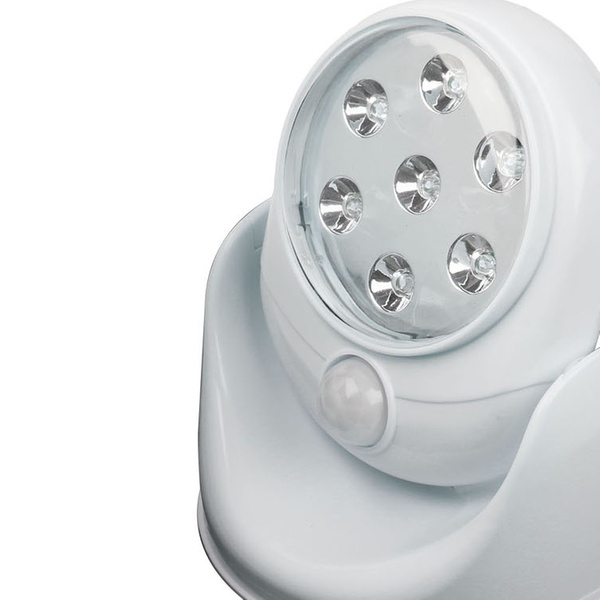 rca 7 led motion activated cordless light