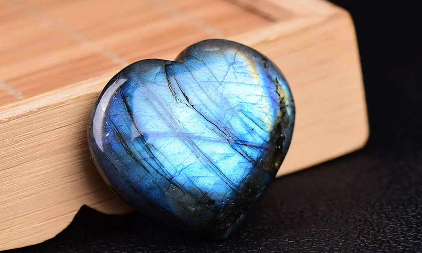 Natural Crystal Heart Moonstone Polished Labradorite Healing Energy Reiki Stone
