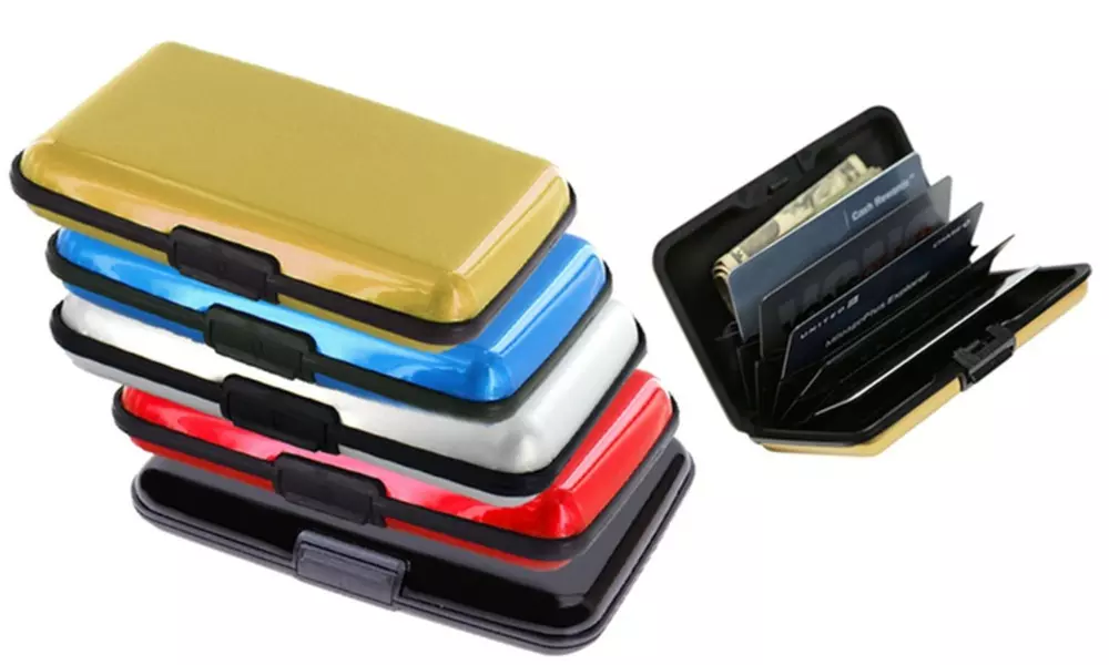 Traveler's RFID-Blocking Credit Card Wallet Case - Primary Image