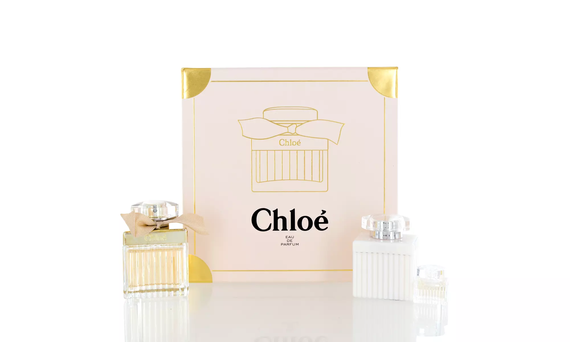 Chloe Signature by Chloe Travel Exclusive Set - Primary Image