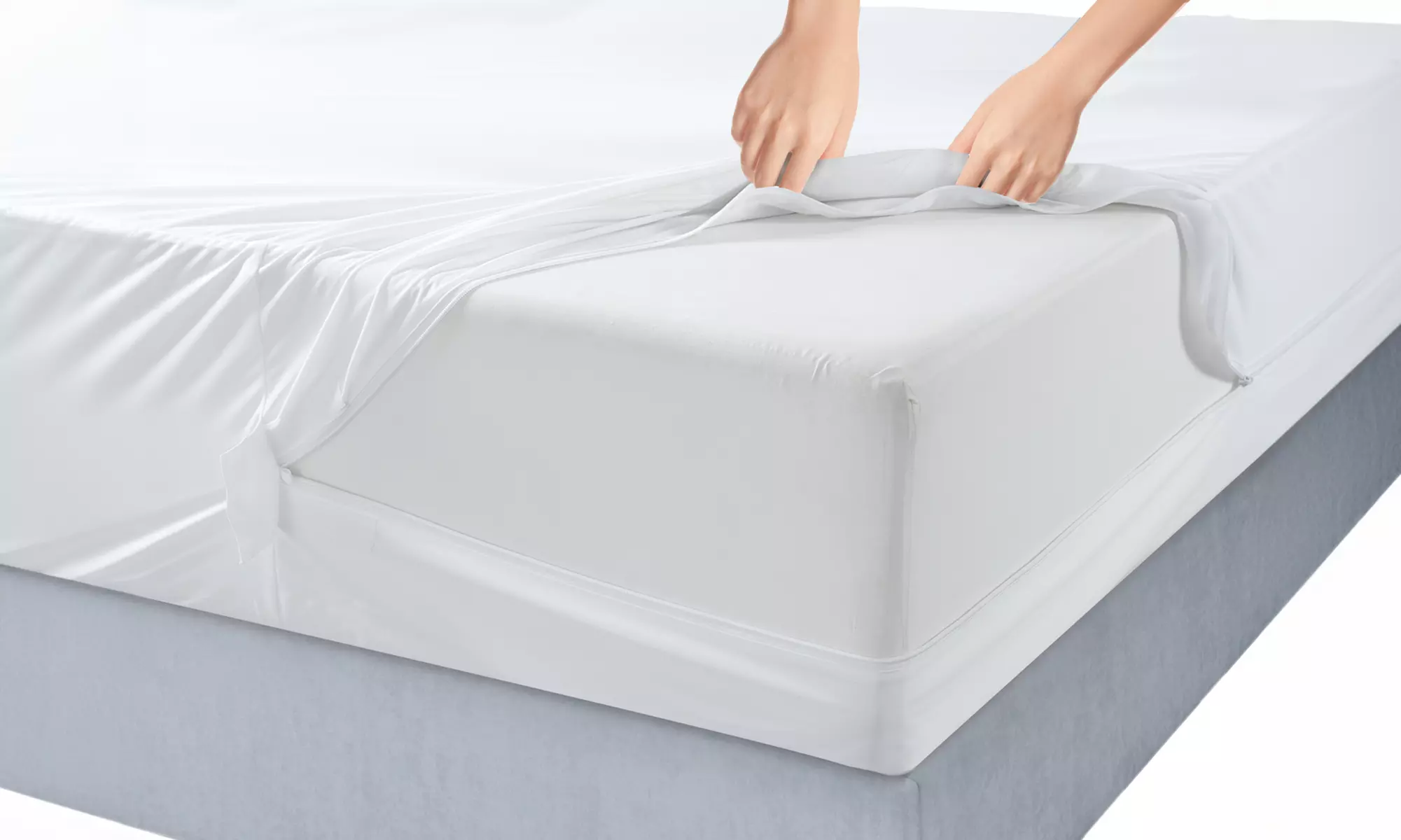 Lux Decor Waterproof Mattress Encasement Zipper Mattress Protector