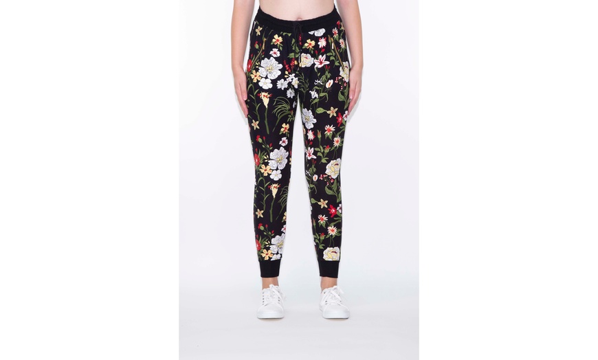Image 20: Women's Stylish Jogger Feminine Plus Fashion