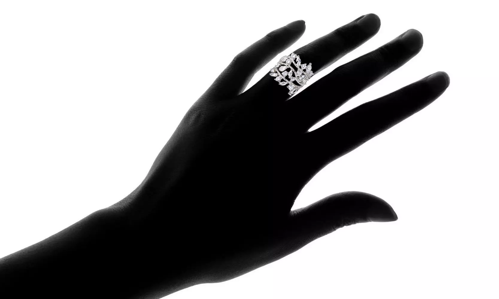 18k White Gold Leaf Ring Made With crystals from Swarovski
