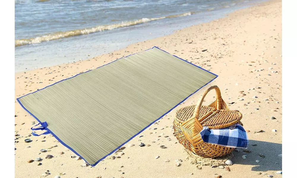 Compact Beach Straw Roll-Up Mat (2-Pack) - Primary Image