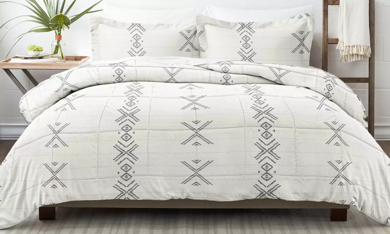 Home Collection Premium Down Alternative Urban Stitch Patterned Comforter Set - Primary Image