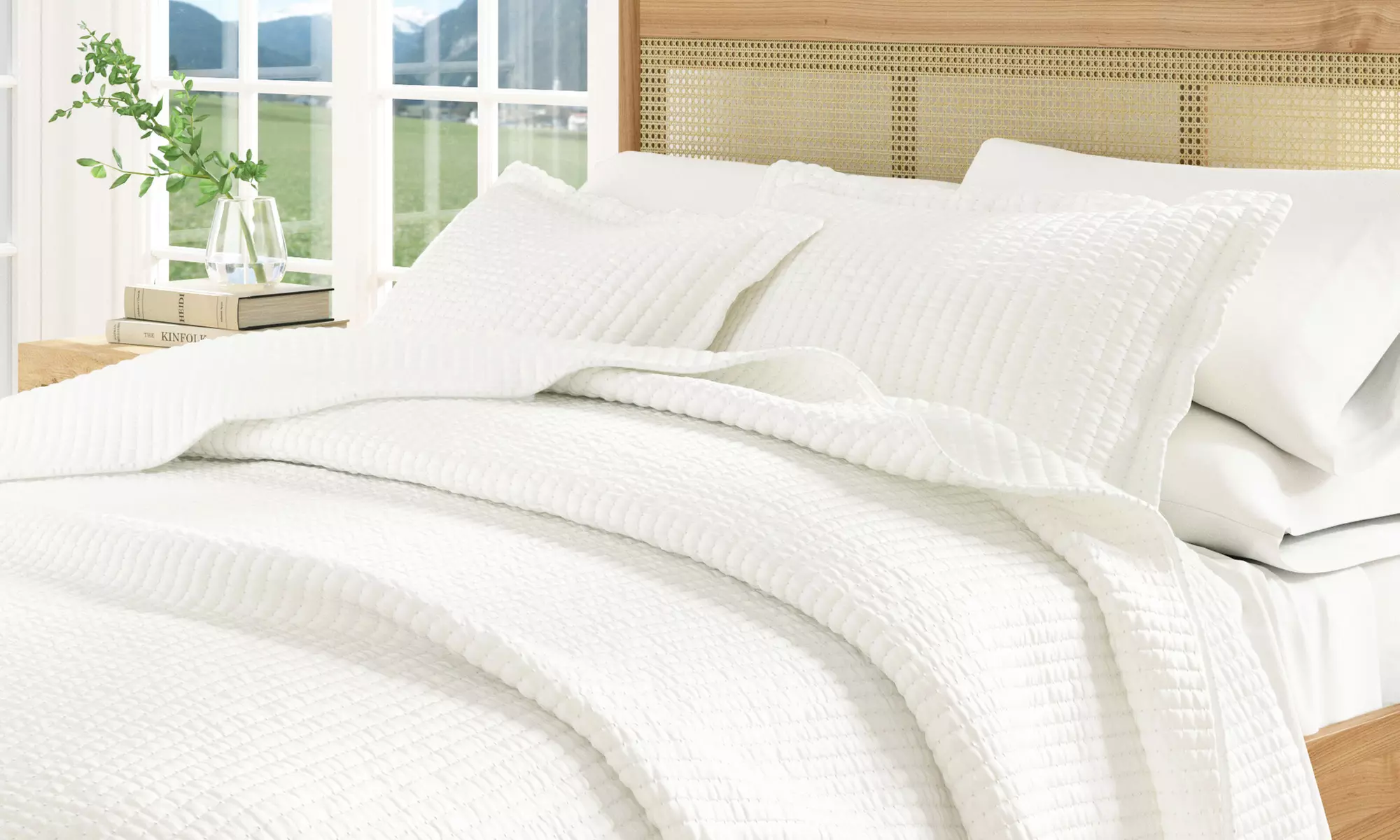 Premium Solid Quilt Set (2- or 3-Piece)