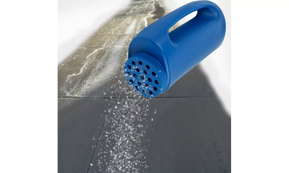 Stalwart Winter Deicing Salt Dispenser - Primary Image