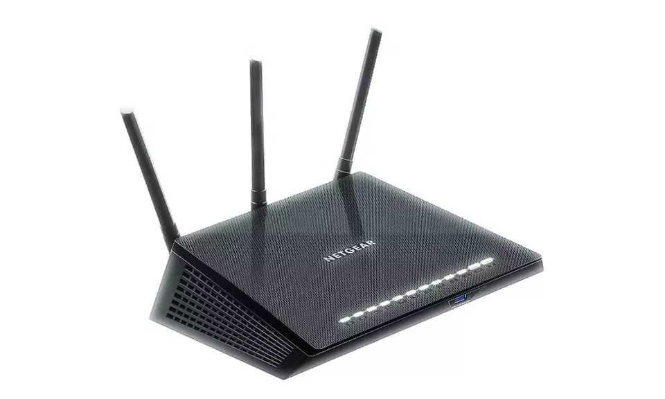 NETGEAR R6700 Nighthawk AC1750 Dual Band Smart WiFi Router - Primary Image