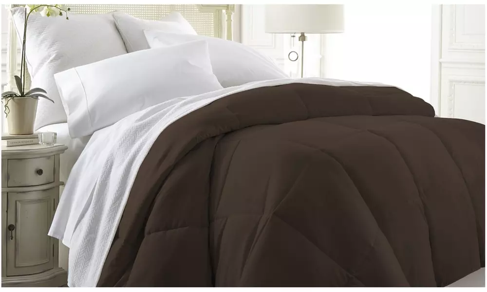 All Seasons Down Alternative Ultra Soft Solid Comforter in 6 Colors