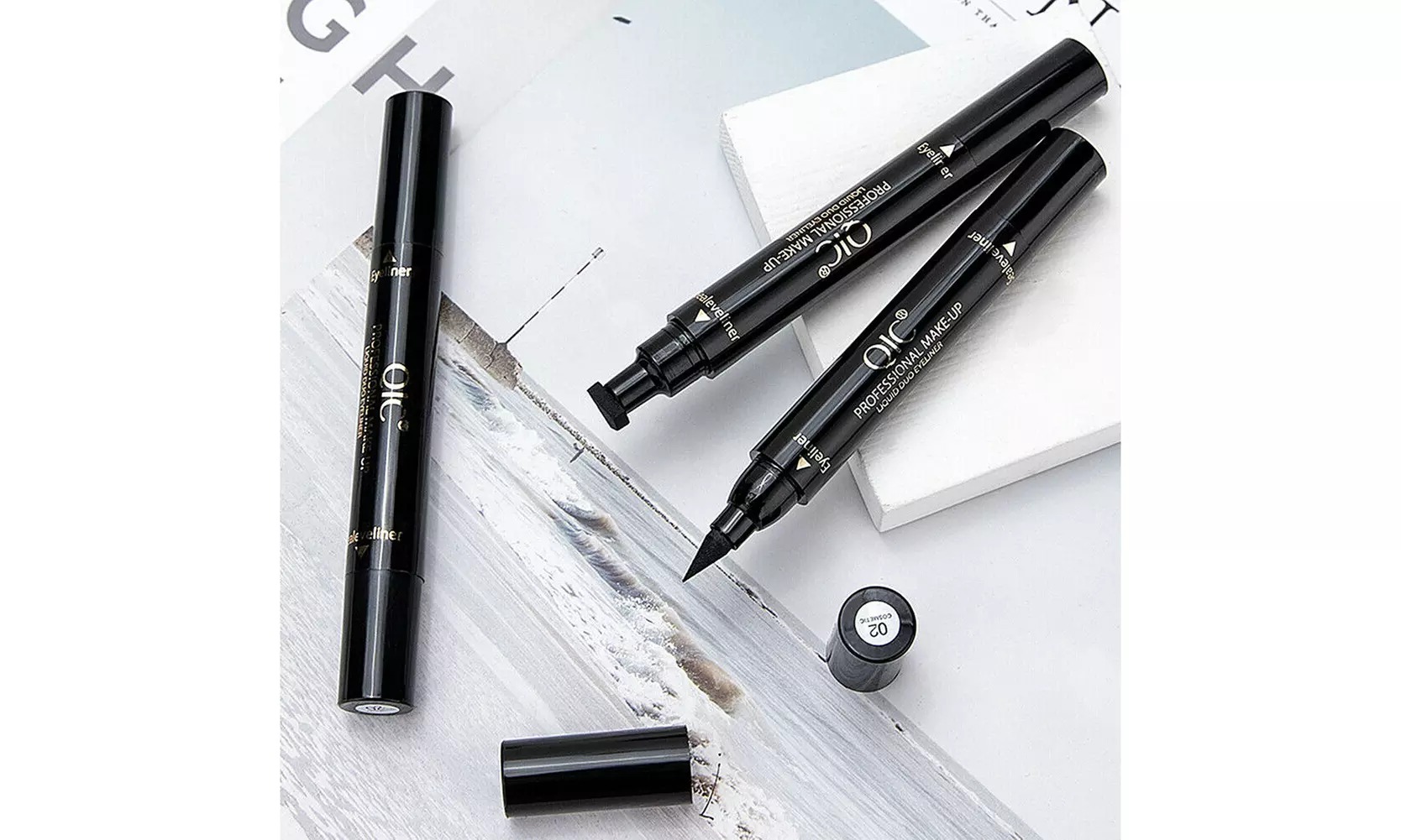 Winged Eyeliner Stamp Waterproof Long Lasting Liquid Eye Pen Makeup Tool Kit - Primary Image