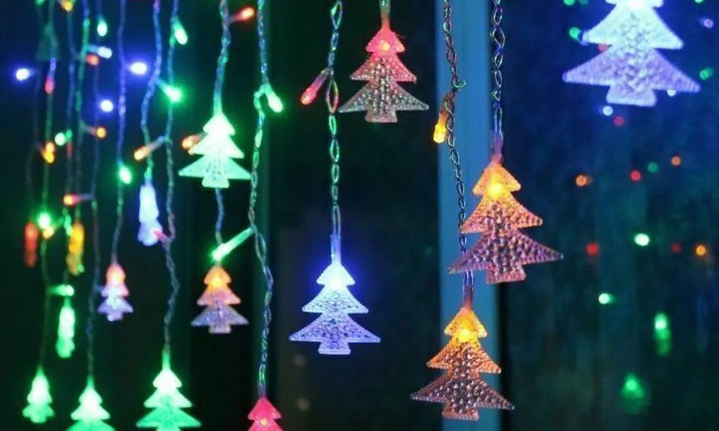 96 LED Christmas Snowflake LED Curtain String Lights Window Curtain Lights