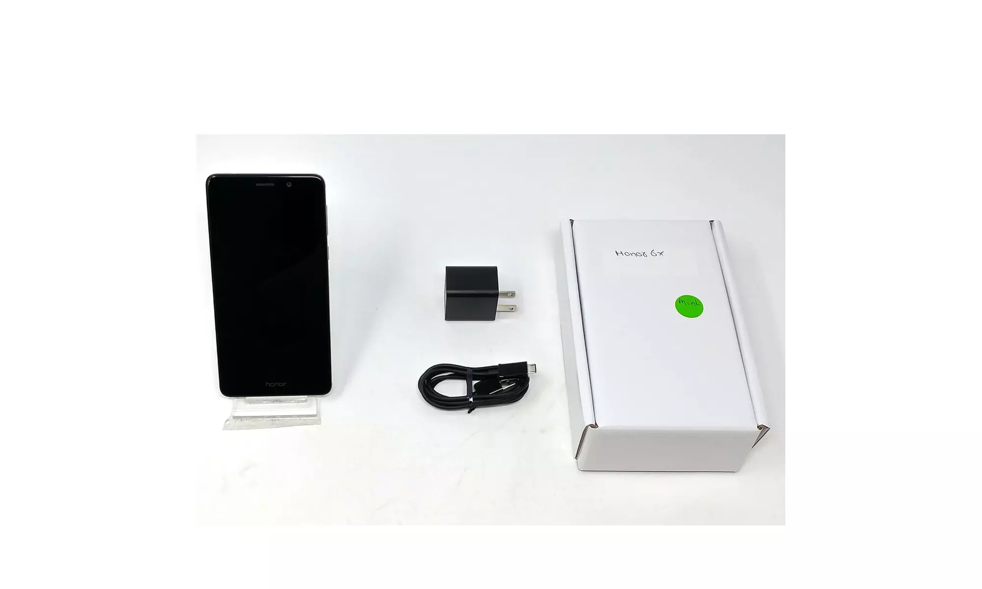 Huawei Honor 6x BLN-L24 32GB 5.5" LTPS Dual Camera GSM Unlocked Phone - MINT - Primary Image