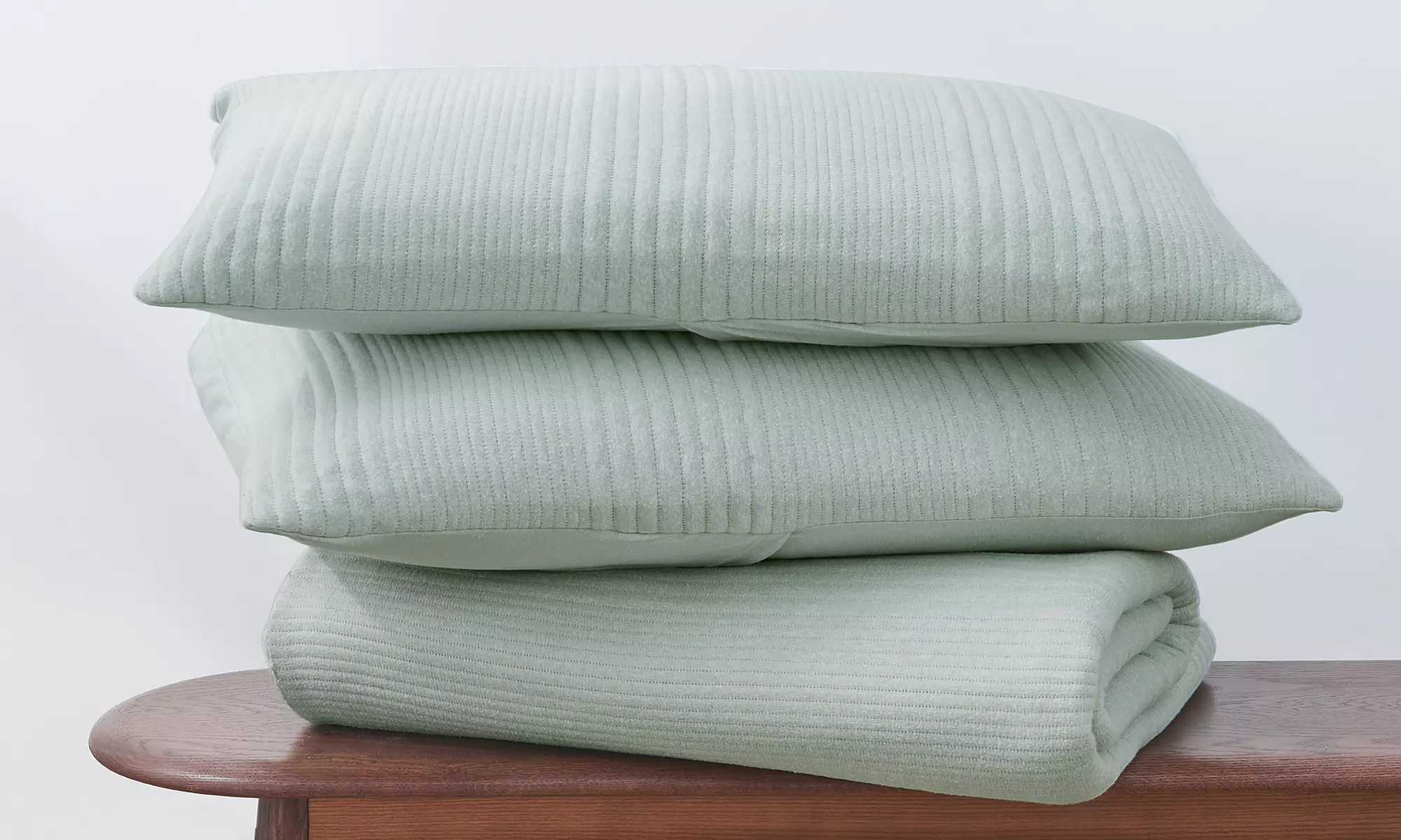 Ultra Soft Cotton Blend Jersey Knit Quilt Set