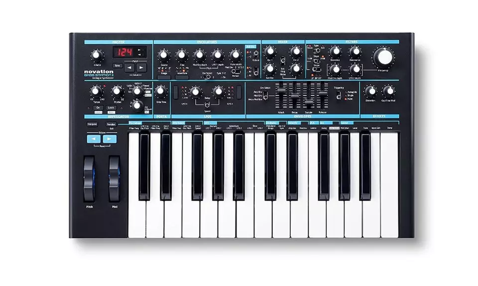 Novation 25-Key Monophonic MIDI USB Analog Keyboard Synthesizer - Second Medium