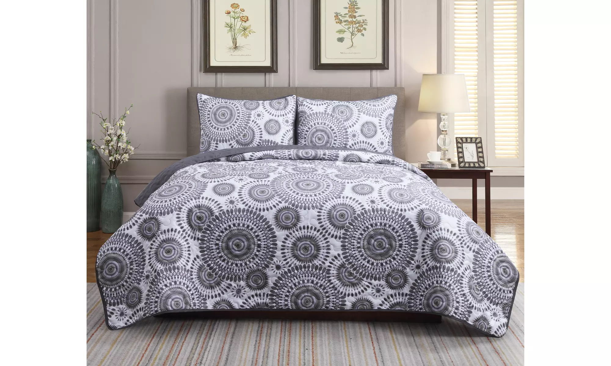 Harper Lane Kyson 2 or 3-piece Quilt Set - Primary Image