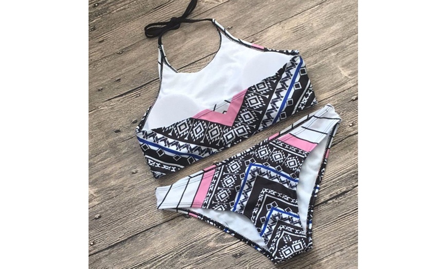 Image 3: Womens Geometric striped Halter High Neck Bikinis Cross Back Swimsuit 2 Piece