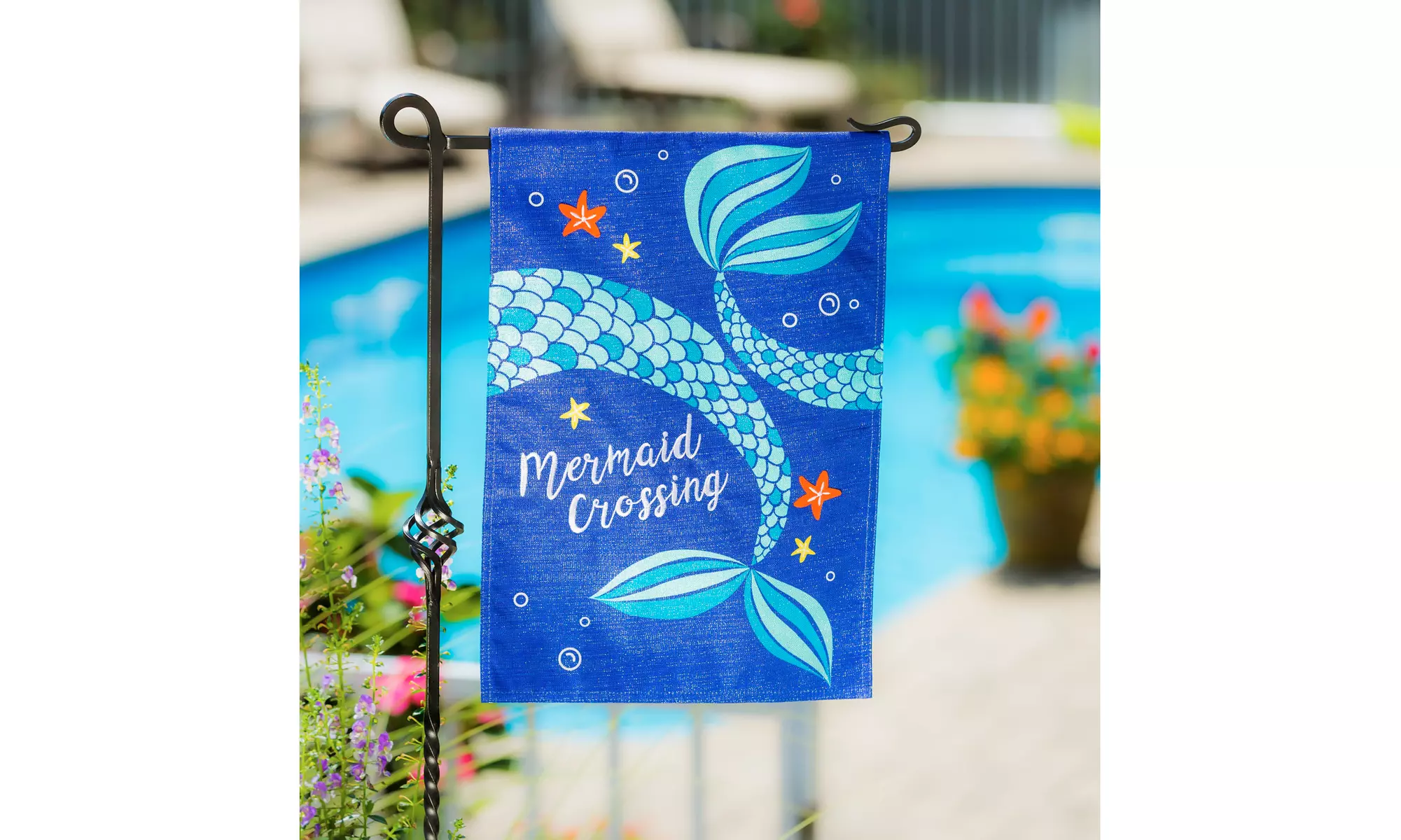 Summertime Garden Linen Flags - Primary Image