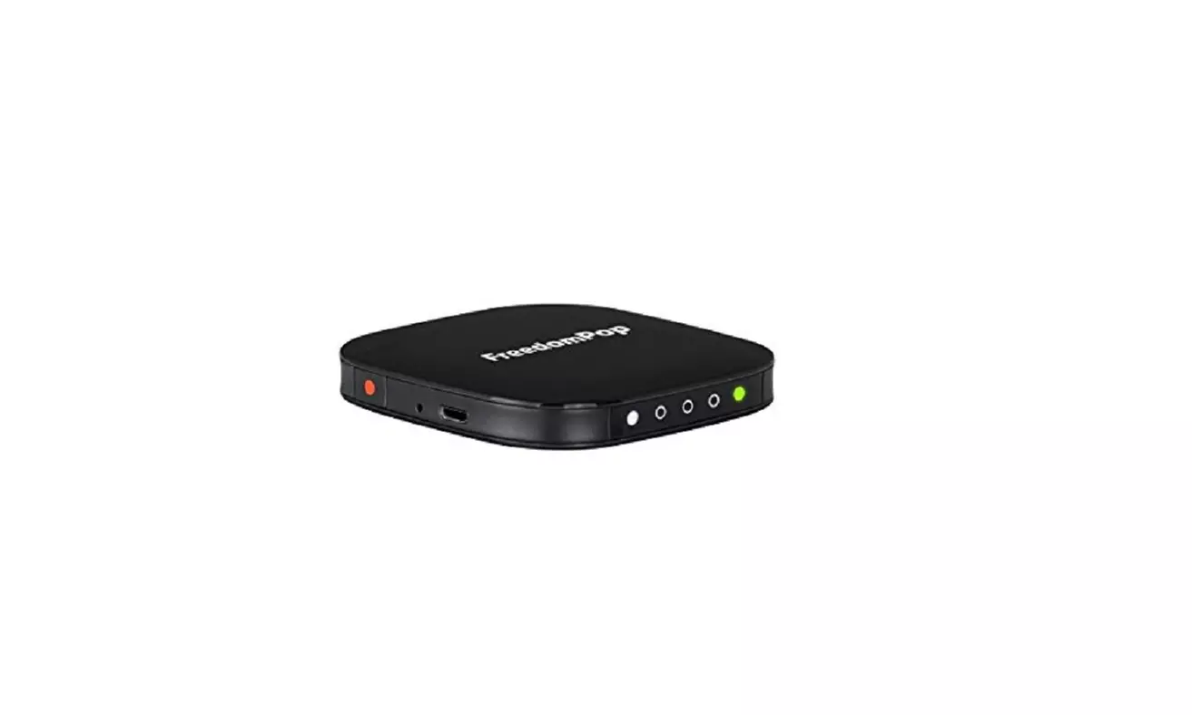 FreedomPop UMX-MXL655FPBK Wirles Internet Router with Hotspot, Black - Primary Image