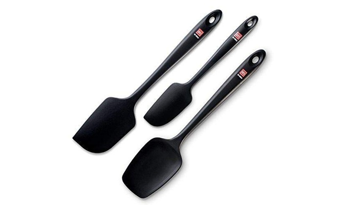 black silicone spatula