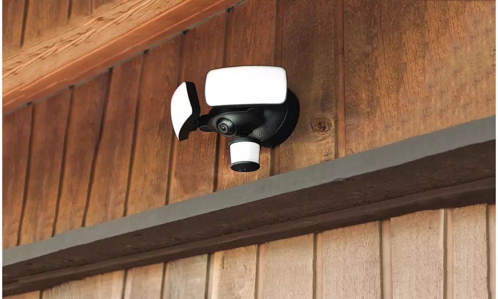 Maximus LED Smart Security Flood Light with Surveillance Camera - Primary Image