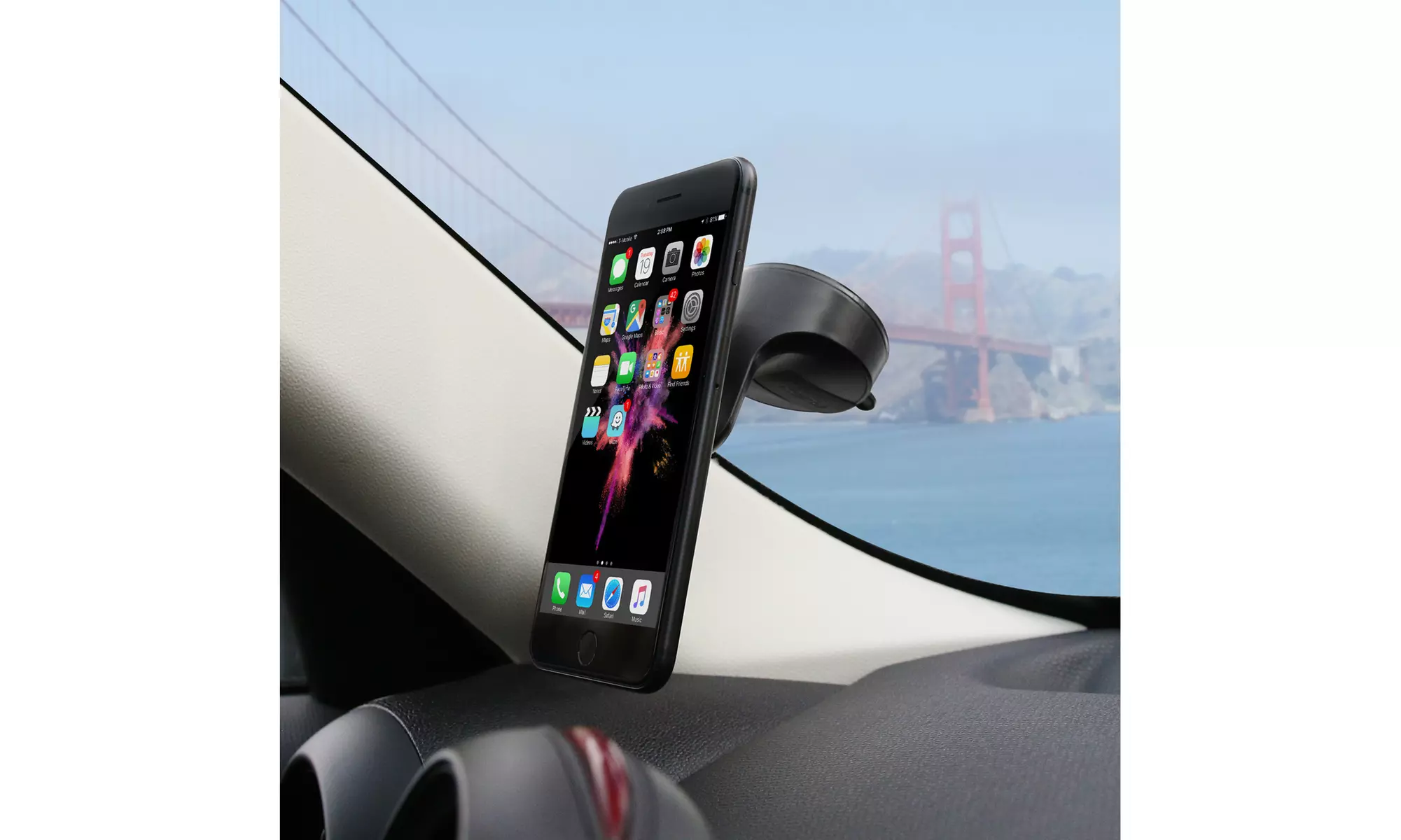 Kenu Airbase Suction Car Mount - Black - Primary Image
