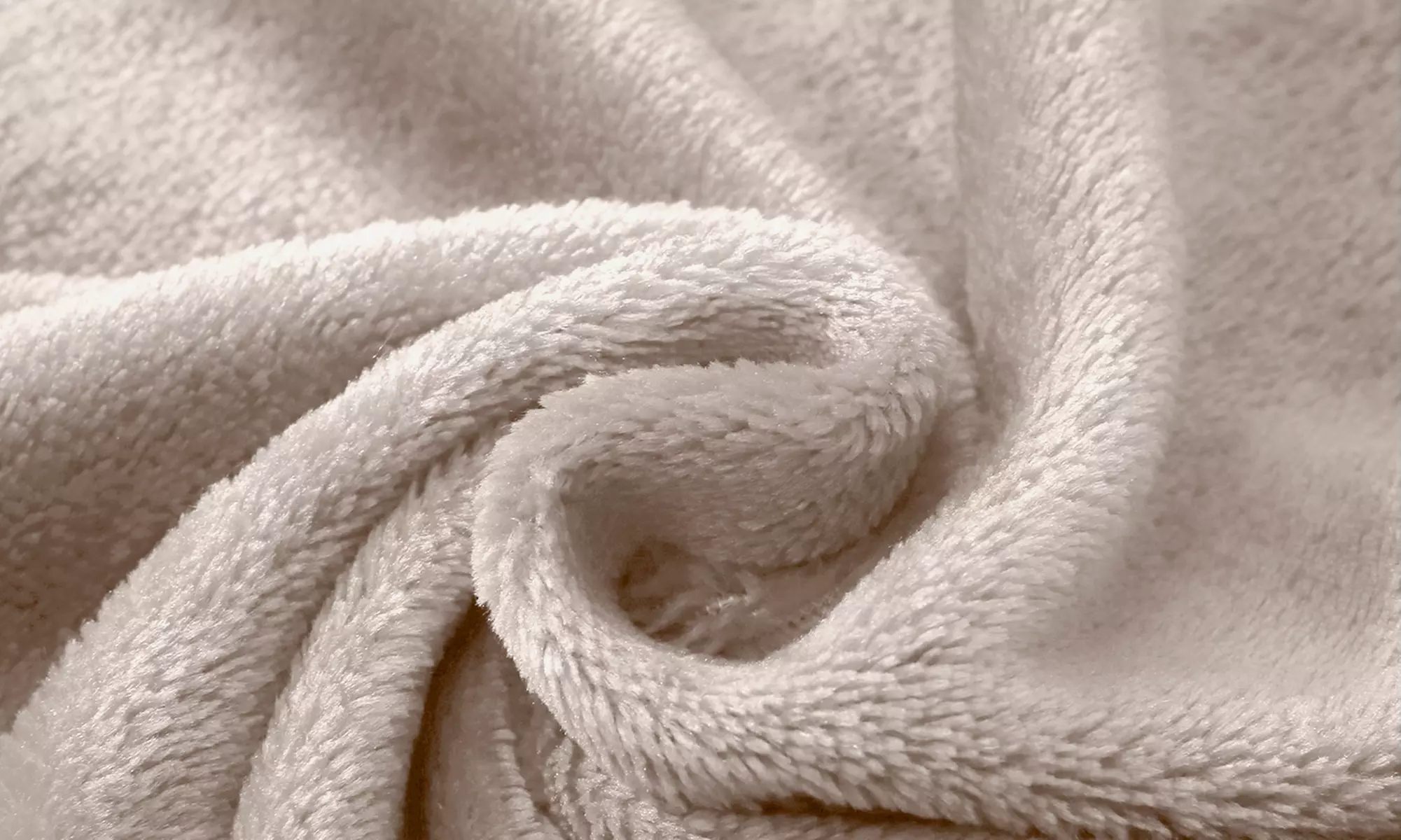 Cozy Soft Fleece Blanket Premium Microfiber Lightweight Bed Sofa Throw Blankets