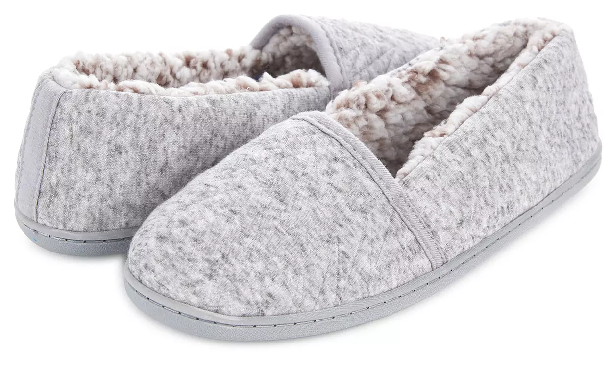 Floopi Women's Chloe Closed-Back Quilted Slipper