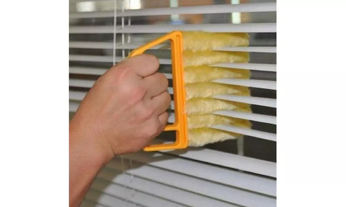 Durable Mini-Blind Window Dust Brusher Washable Brush Tool Home Kitchen Cleaner - Primary Image