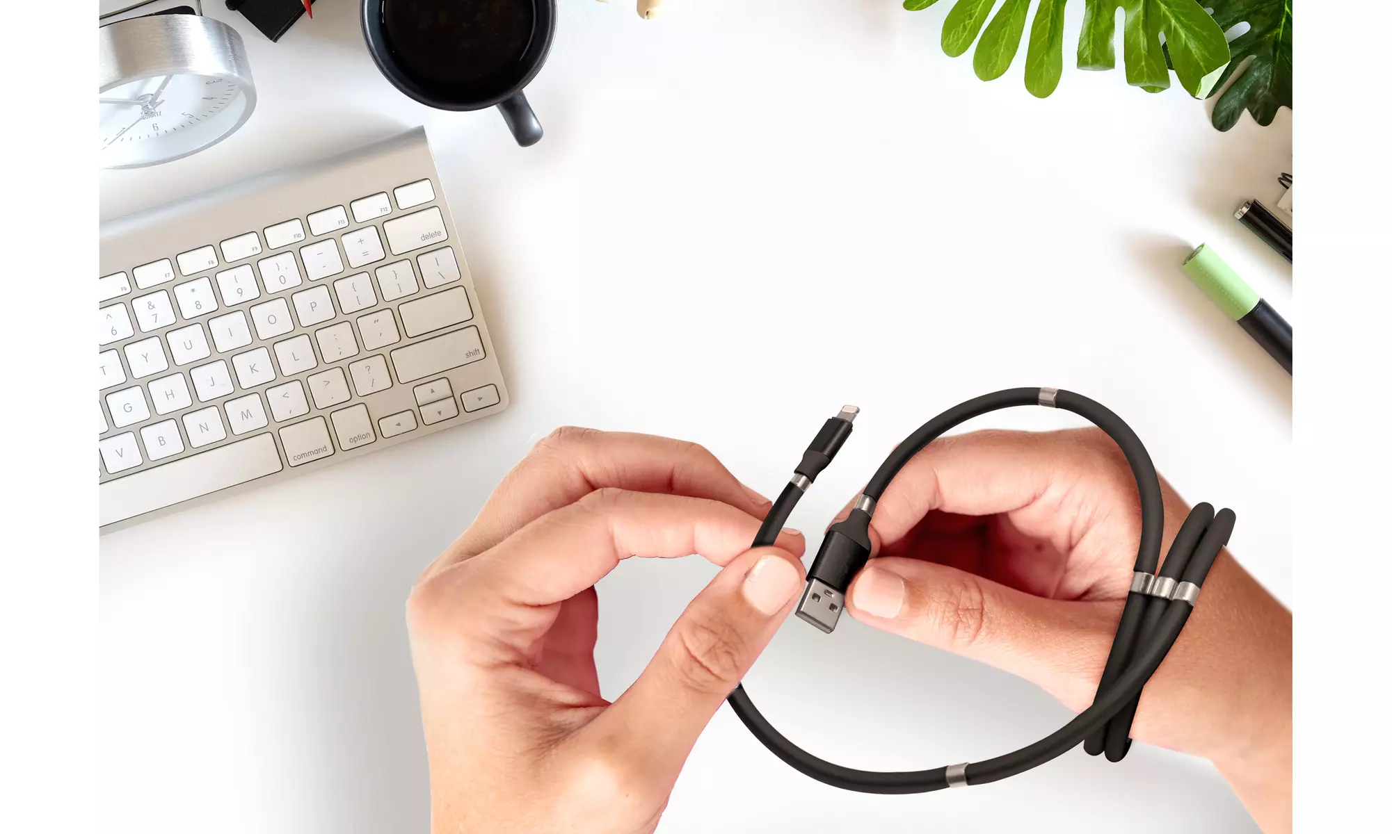Aduro Fidget Cable Magnetic Self Winding MFI Lightning USB Cables