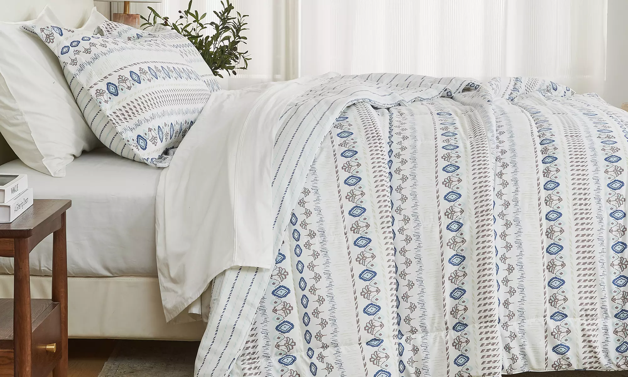 FreshFolds Patterned Reversible Down Alternative Comforter Set