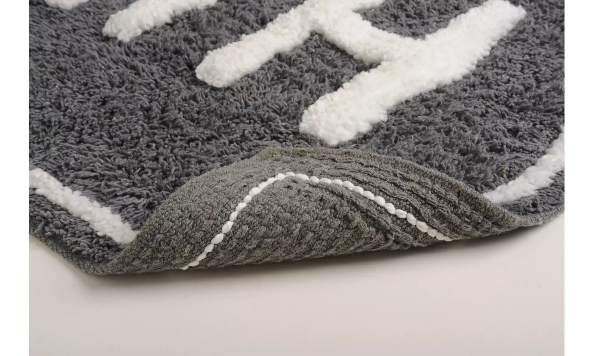 St Mary's 2 Piece Tufted Bath Rug Set with Latex Backing